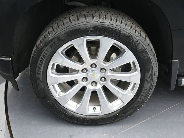 Used 2021 Chevrolet Silverado 1500 High Country w/ Technology Package image 25