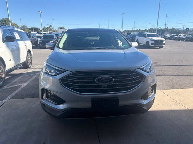 Used 2019 Ford Edge Titanium w/ Equipment Group 301A AWD/4WD image 6