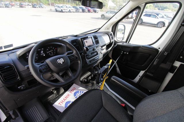 Used 2023 RAM ProMaster 2500 image 3