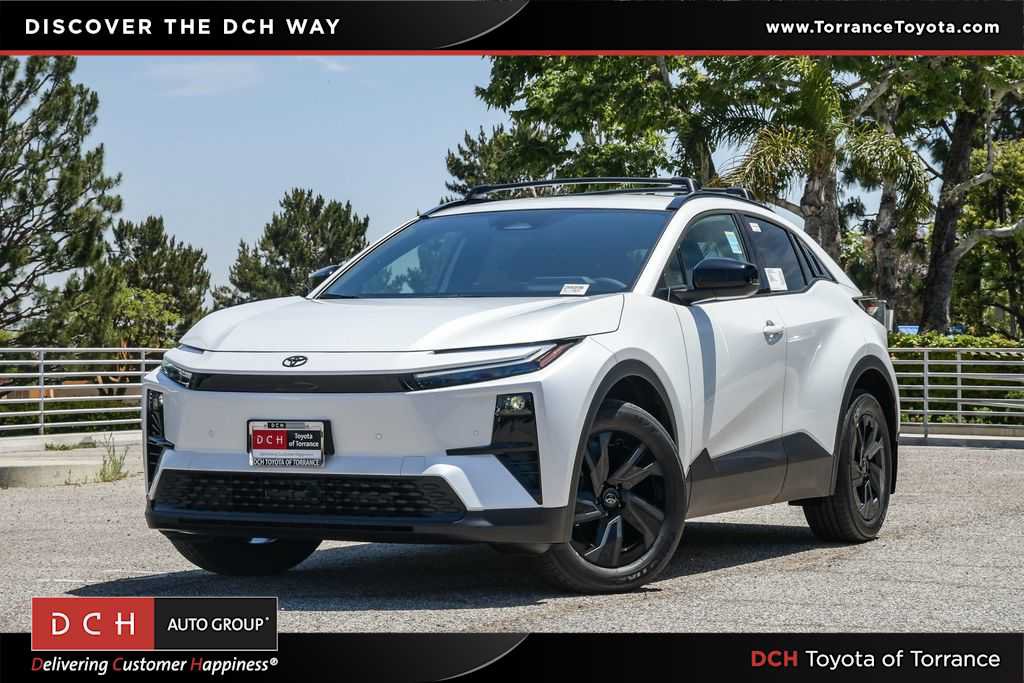 New 2026 Toyota C-HR AWD/4WD video 1