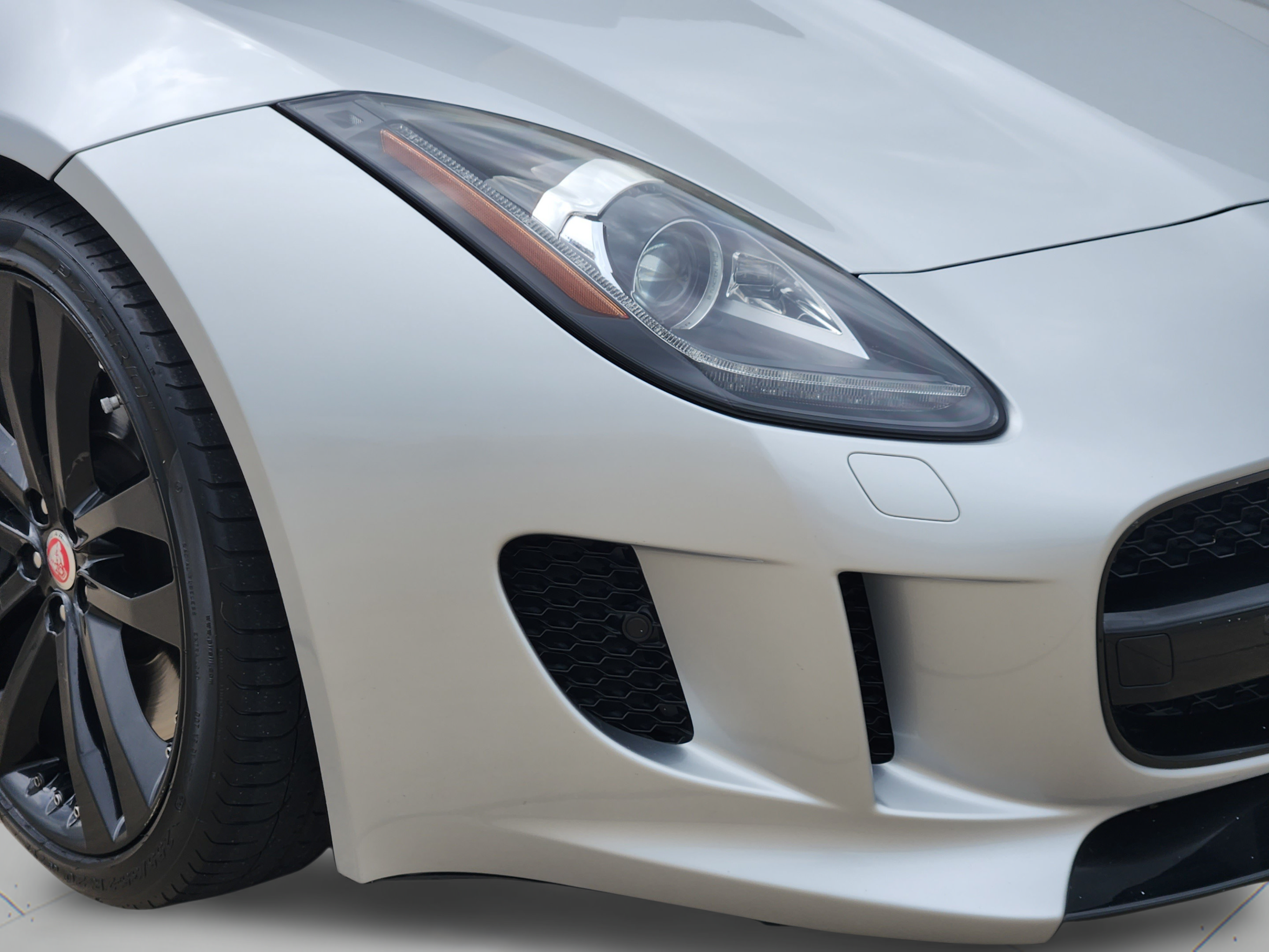 Used 2017 Jaguar F-TYPE S RWD image 34