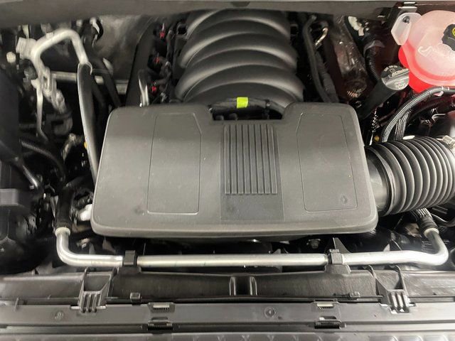 Used 2025 Chevrolet Silverado 1500 LT AWD/4WD image 23