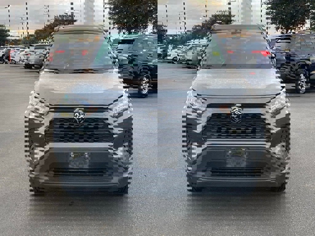 Used 2021 Toyota RAV4 LE w/ Carpet Mat Package (TMS) video 2