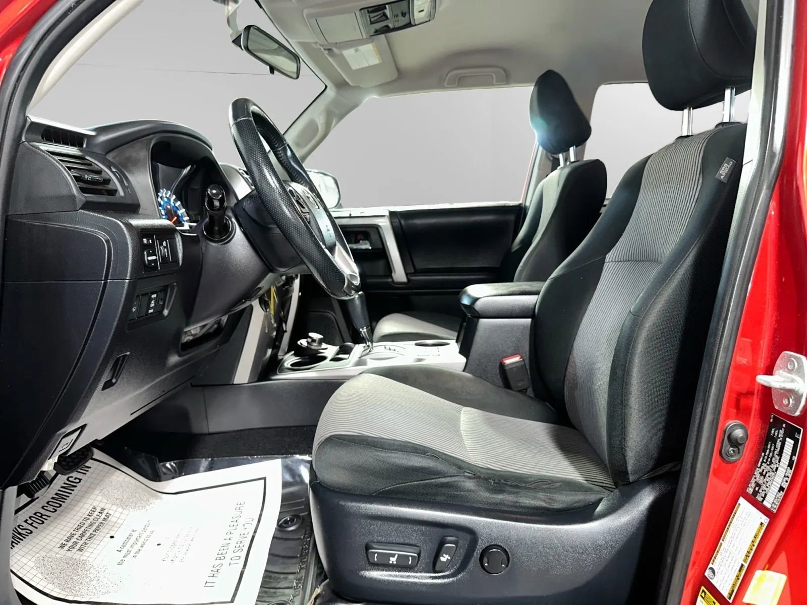Used 2016 Toyota 4Runner SR5 AWD/4WD image 12