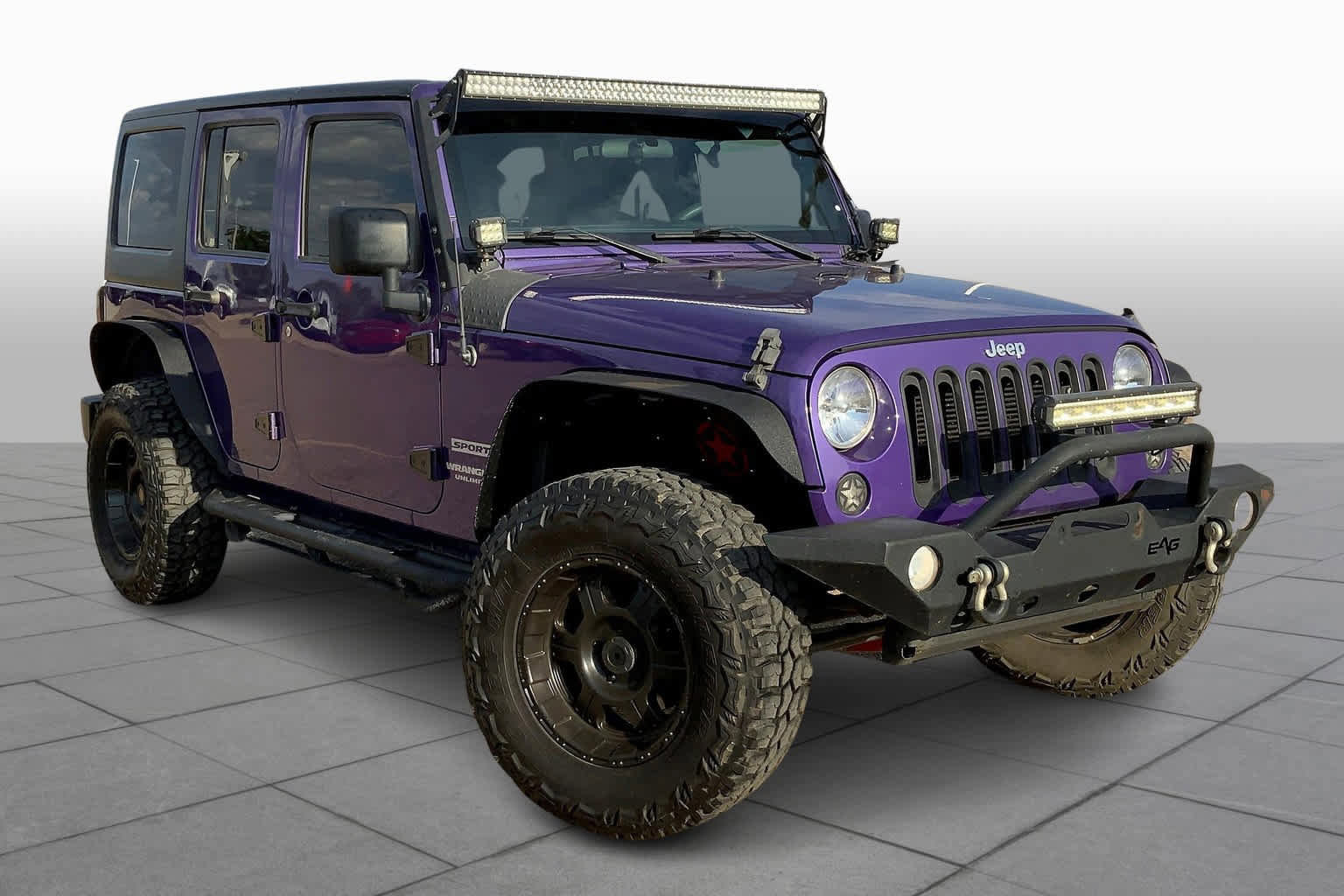 Used 2017 Jeep Wrangler Unlimited Sport AWD/4WD image 3