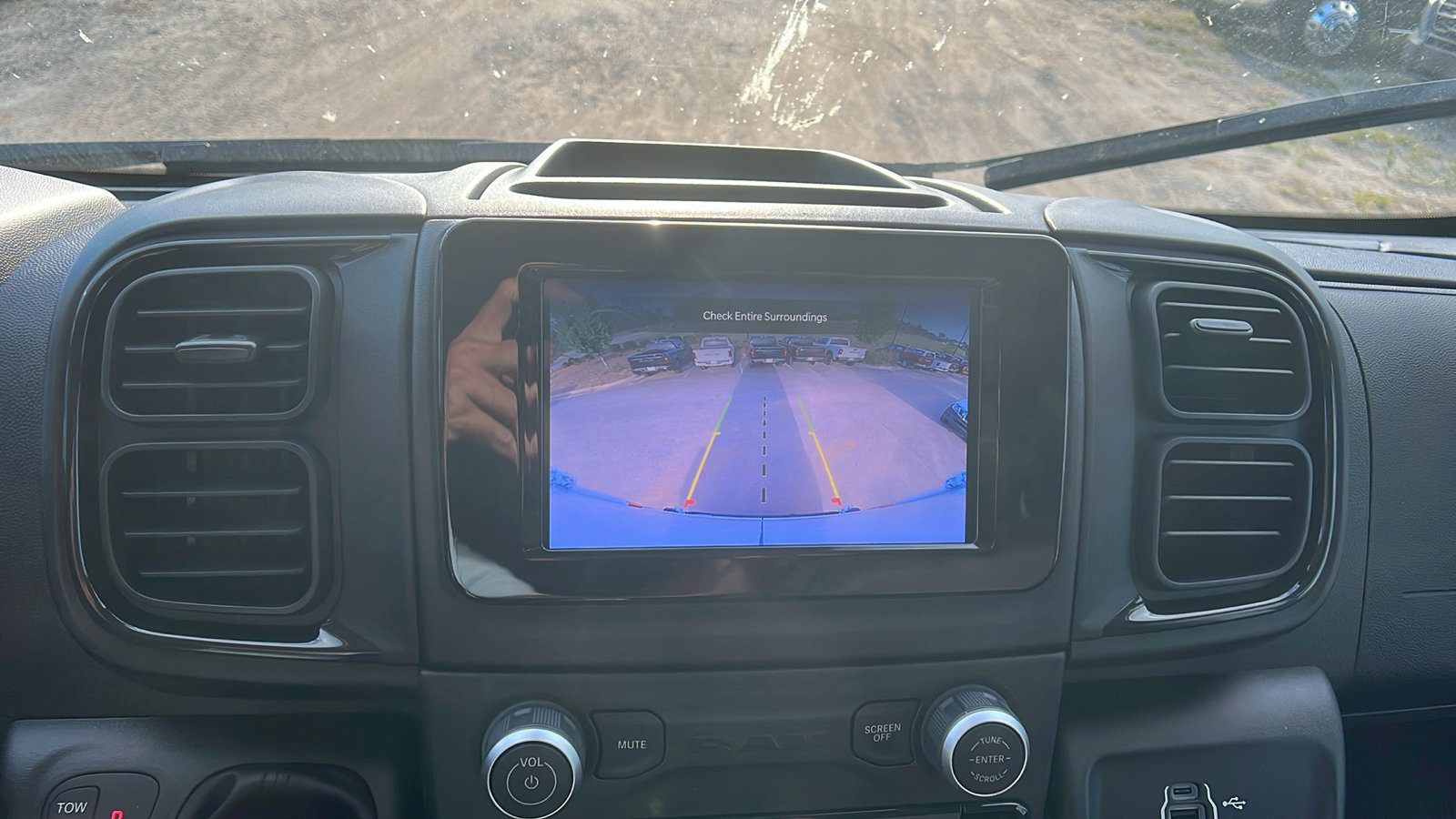 New 2025 RAM ProMaster 1500 w/ Safety Group FWD image 27