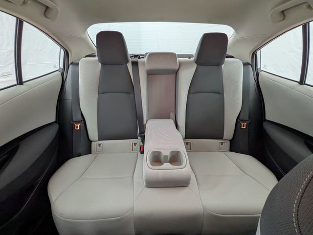 Used 2021 Toyota Corolla LE image 17