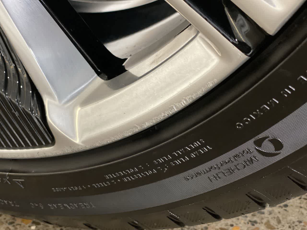 Used 2024 Cadillac Lyriq Luxury w/ LPO, Floor Liner Package AWD/4WD image 30