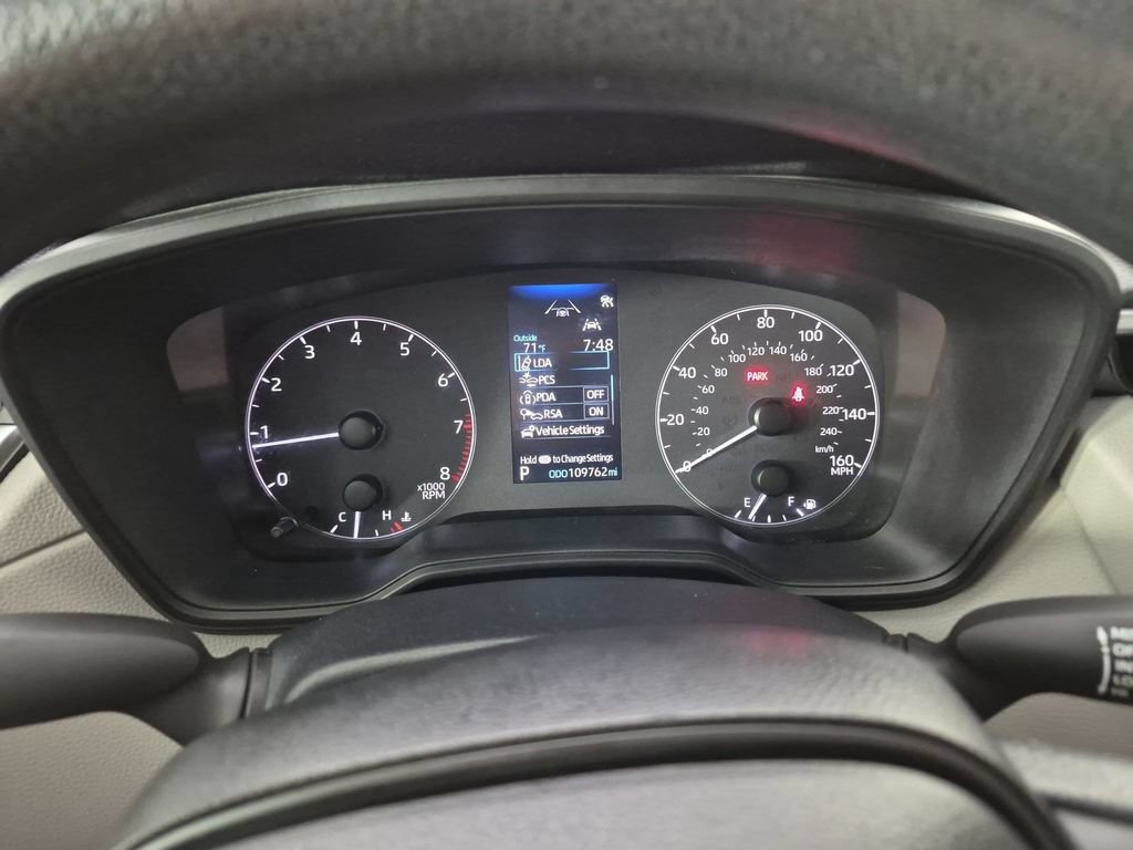 Used 2023 Toyota Corolla Cross L FWD image 21