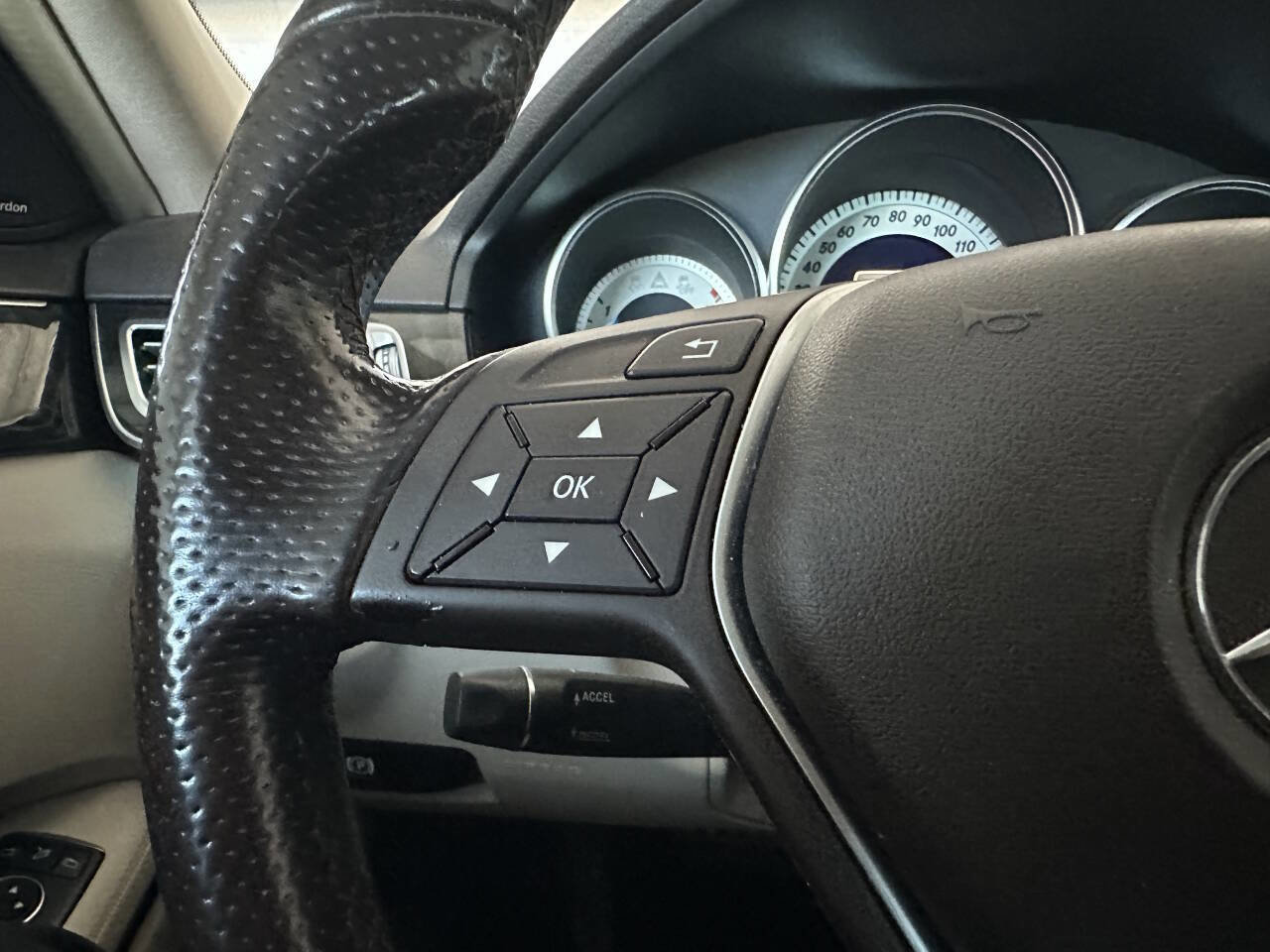 Used 2015 Mercedes-Benz E 350 Sedan image 32