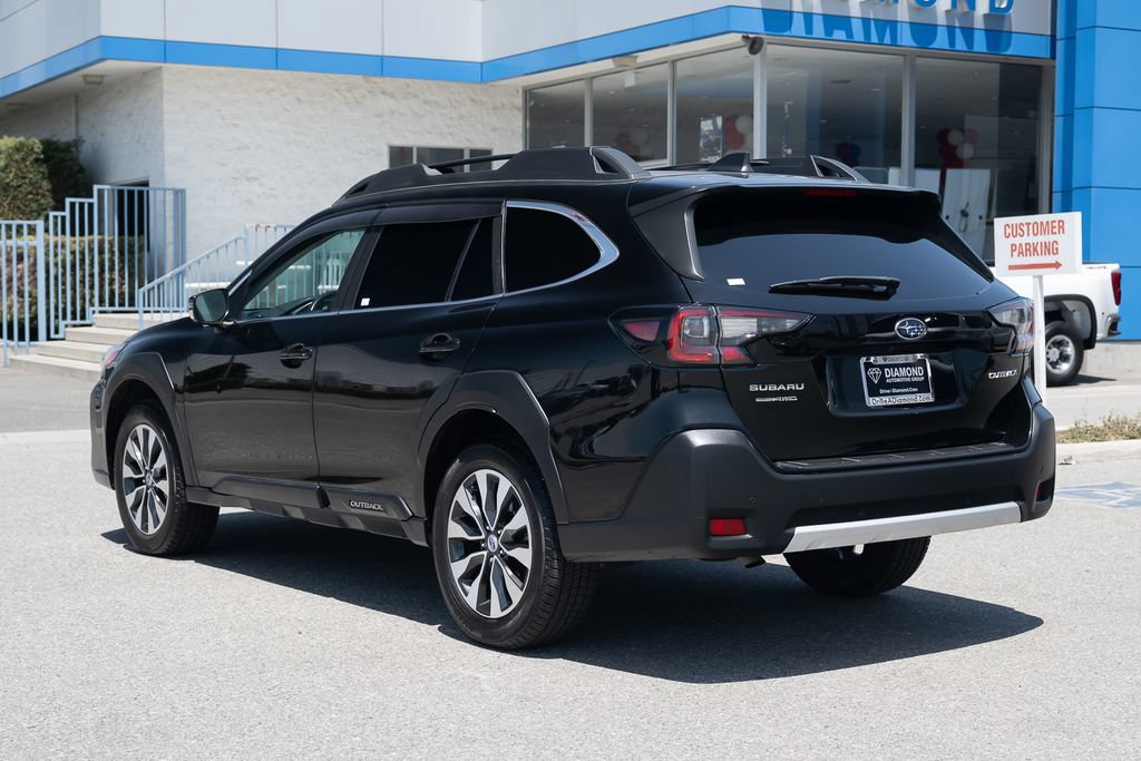 Used 2023 Subaru Outback Limited AWD/4WD image 6