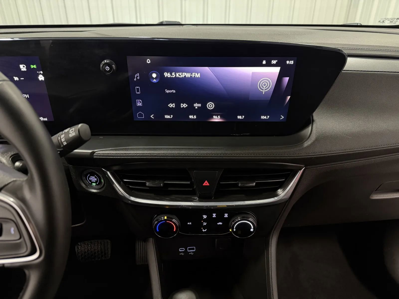 Used 2025 Buick Encore GX Preferred image 30