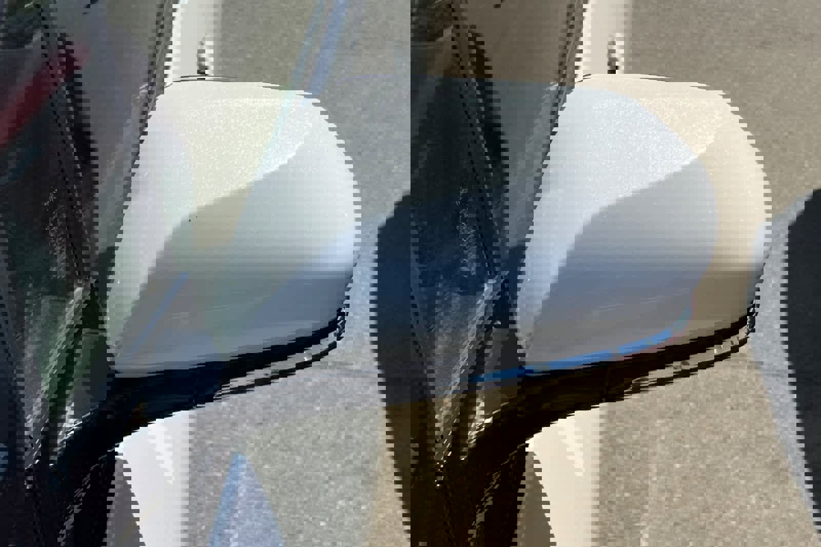 Used 2019 Toyota Prius LE w/ Carpet Mat Package FWD image 9