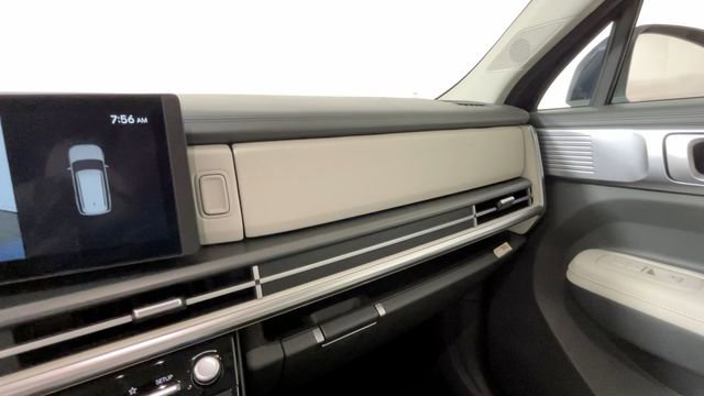 Used 2025 Hyundai Santa Fe SEL FWD image 32