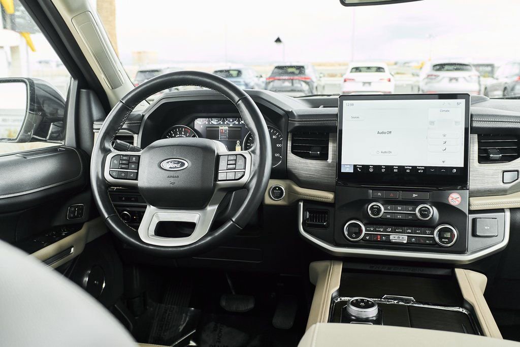 Used 2024 Ford Expedition Limited image 32