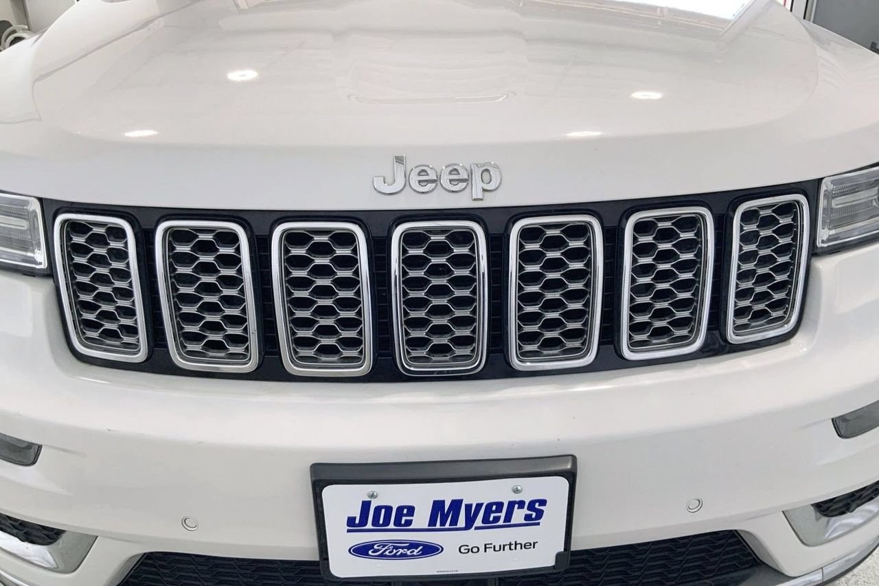 Used 2021 Jeep Grand Cherokee Summit AWD/4WD image 27
