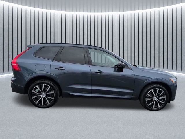 Used 2024 Volvo XC60 B5 Plus image 4