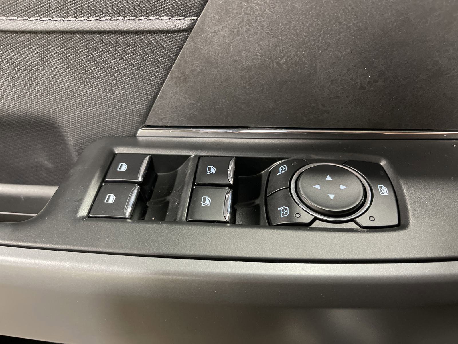 New 2025 Ford F150 XLT w/ Equipment Group 303A High image 12