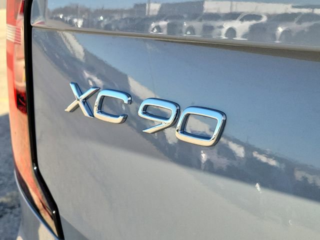 New 2026 Volvo XC90 B6 Ultra w/ Protection Package image 6