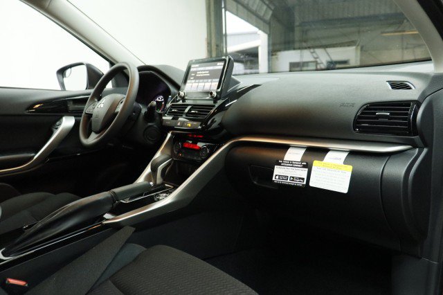 New 2026 Mitsubishi Eclipse Cross LE AWD/4WD image 16