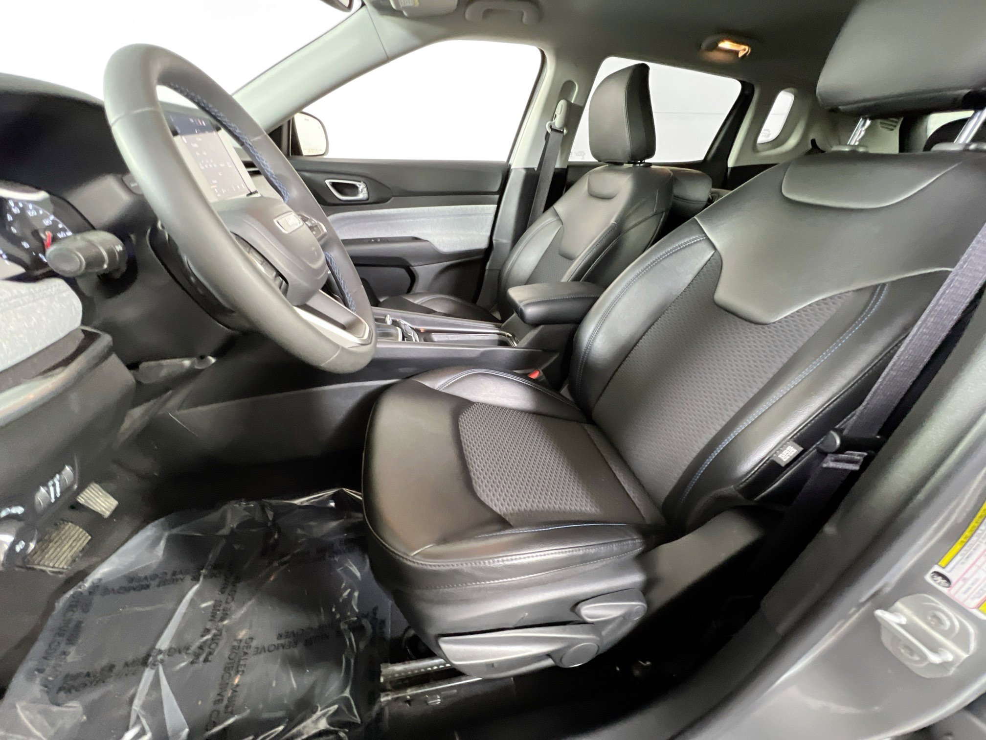 Used 2022 Jeep Compass Latitude AWD/4WD image 19