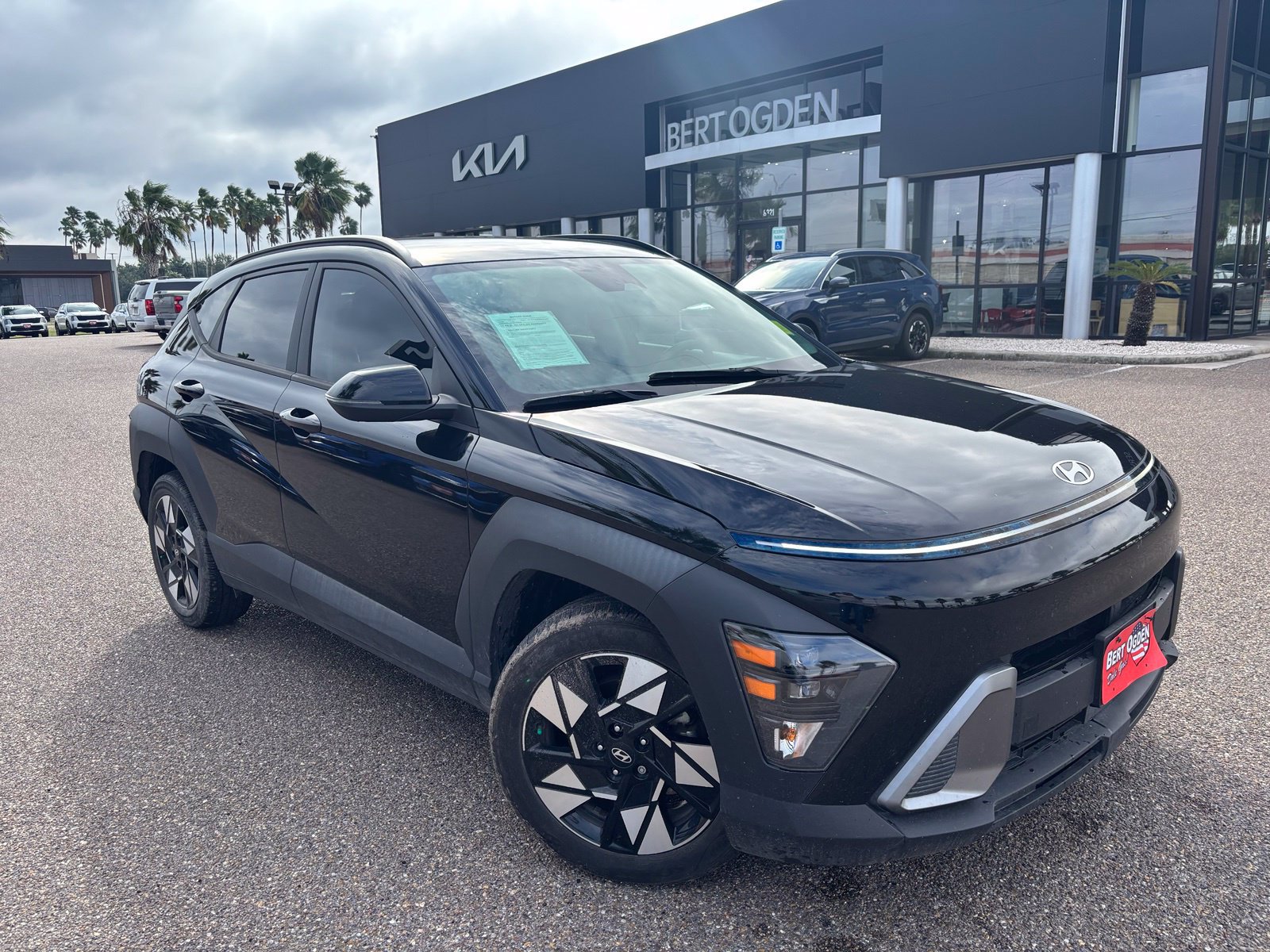 Used 2024 Hyundai Kona SEL FWD image 1