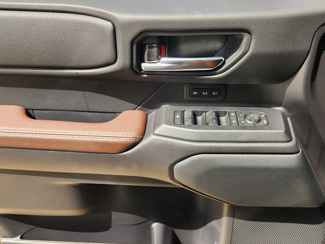 New 2027 Toyota Land Cruiser w/ Premium Package AWD/4WD image 13