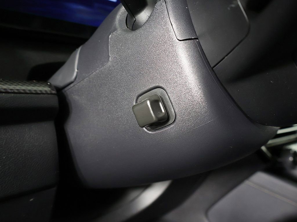 Used 2025 Chevrolet Traverse High Country w/ LPO, Cargo Package image 44