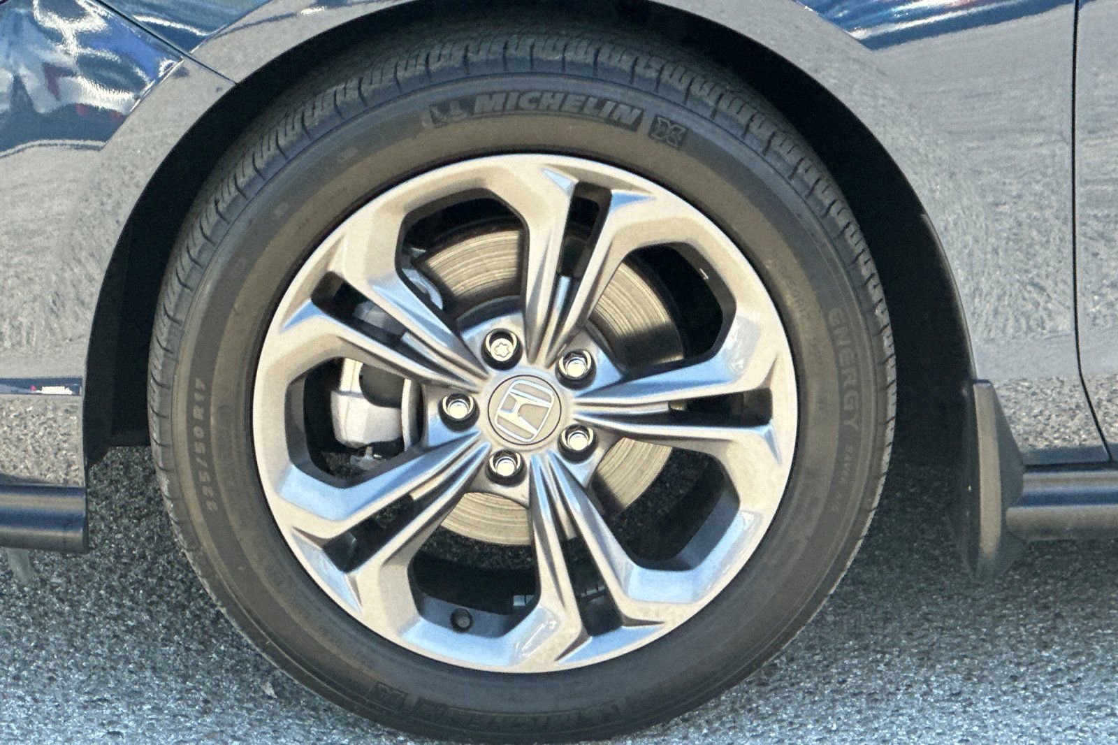 Used 2023 Honda Accord EX image 25