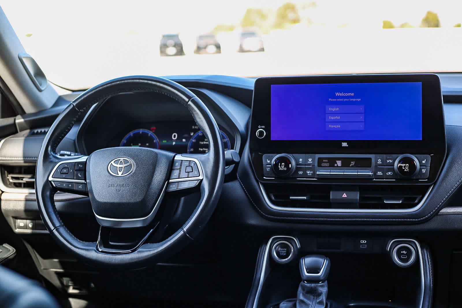 Used 2024 Toyota Grand Highlander AWD image 12