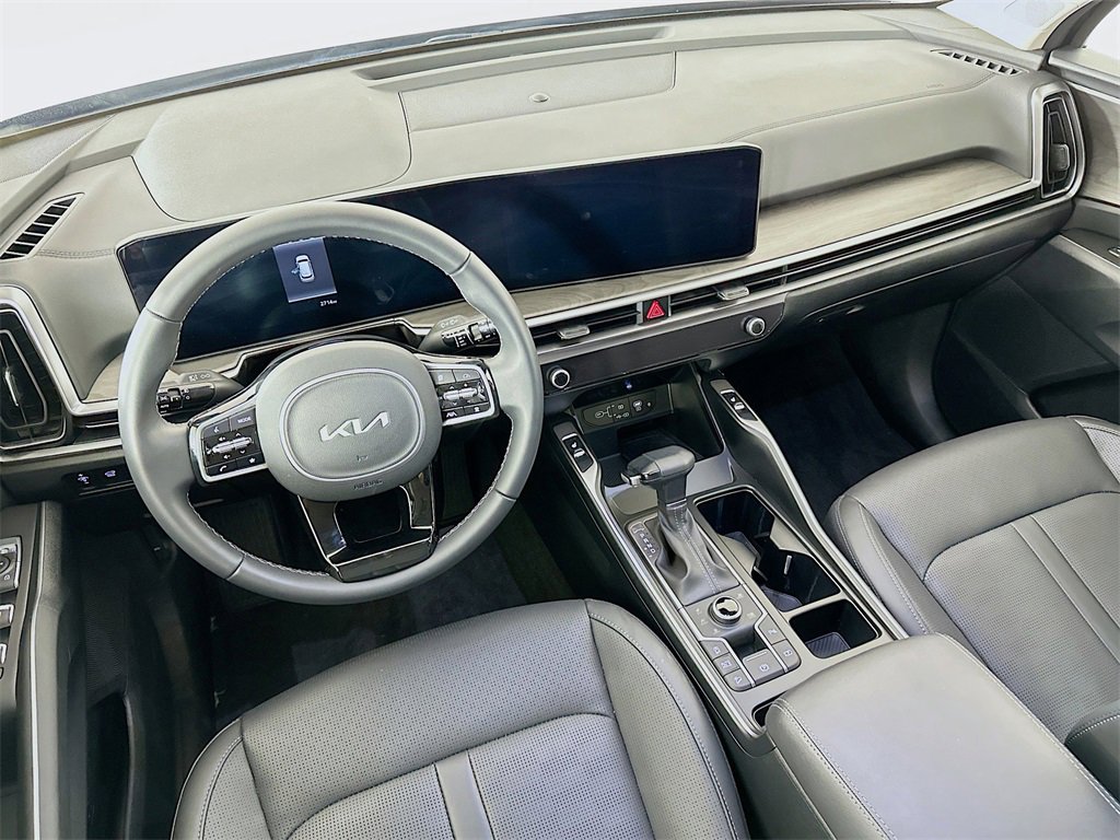 Certified 2025 Kia Sorento X-Line EX image 30