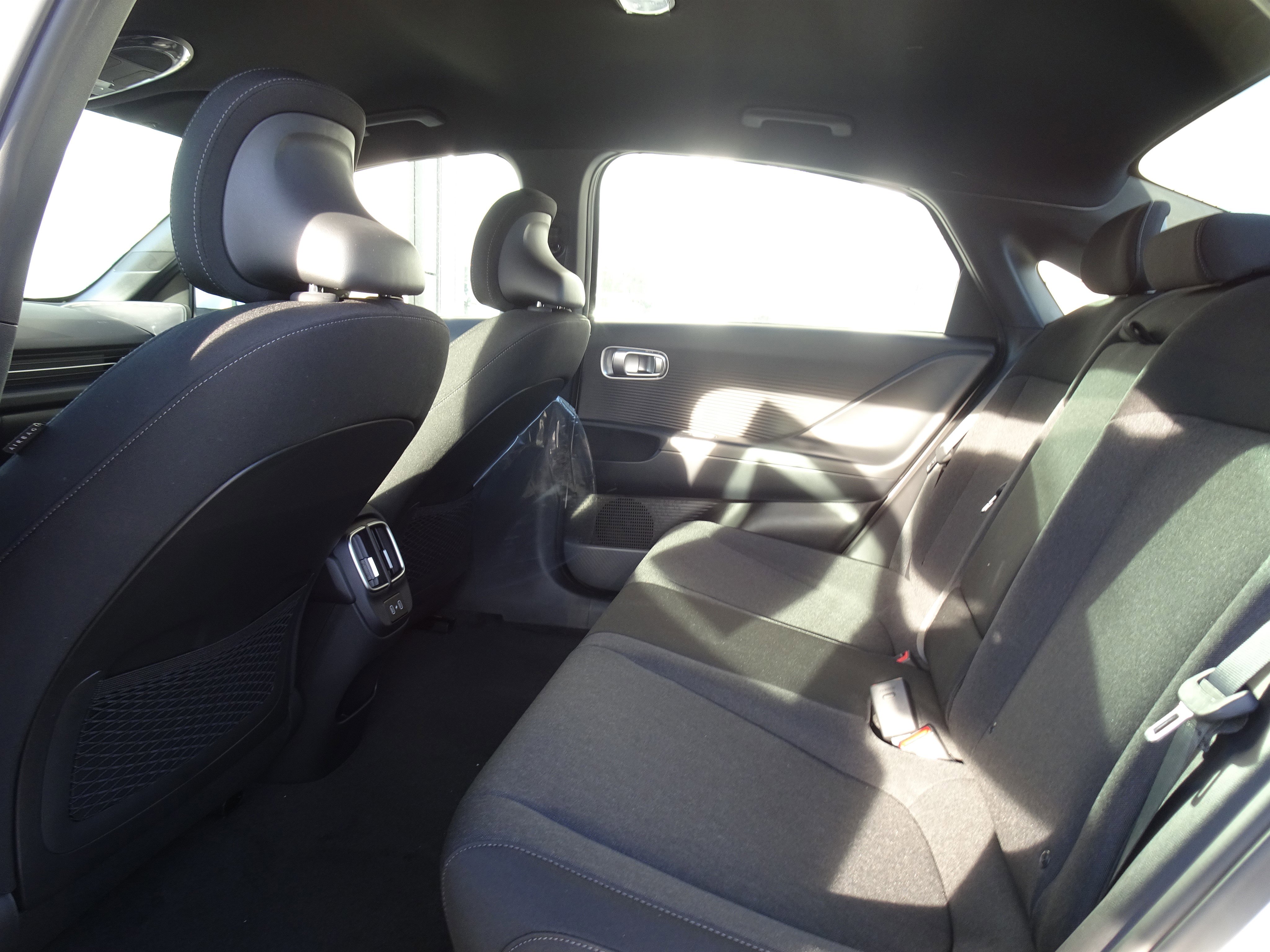 New 2025 Hyundai Ioniq 6 SE image 14