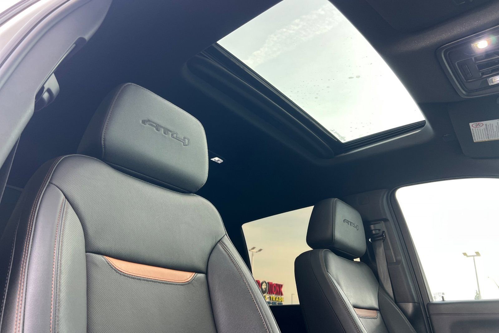 Used 2023 GMC Sierra 2500 AT4 w/ AT4 Preferred Package image 21