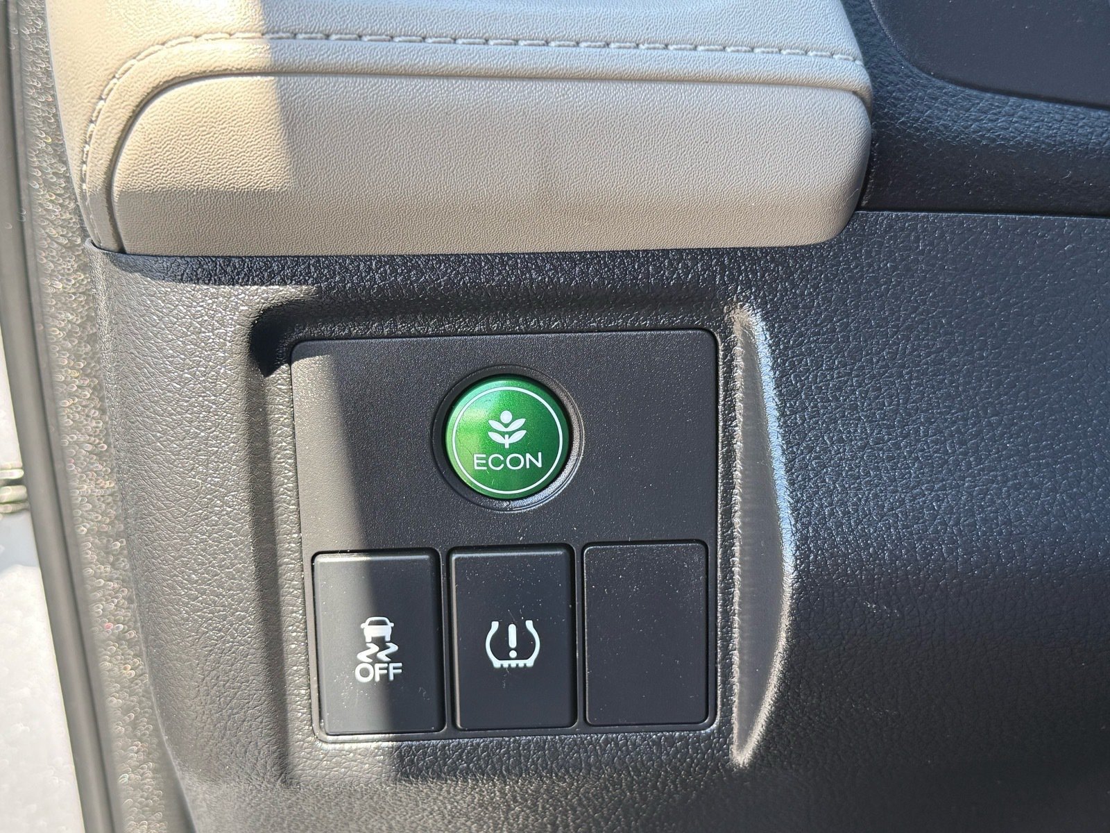 Used 2020 Honda HR-V LX image 14