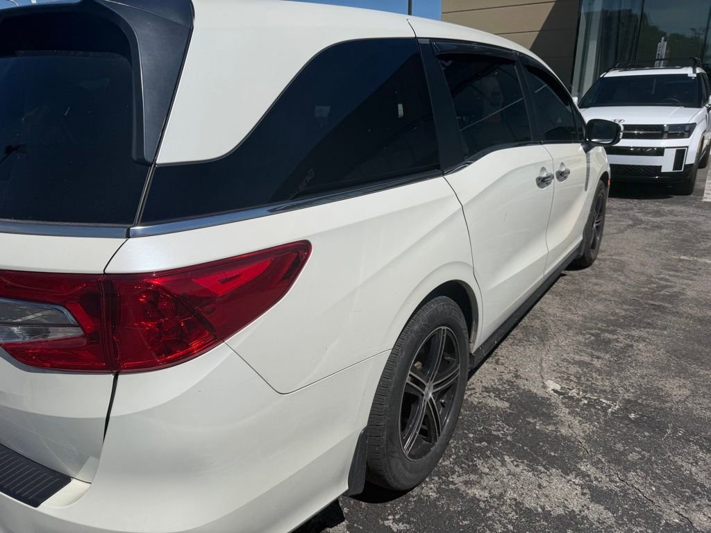 Used 2019 Honda Odyssey EX-L image 3