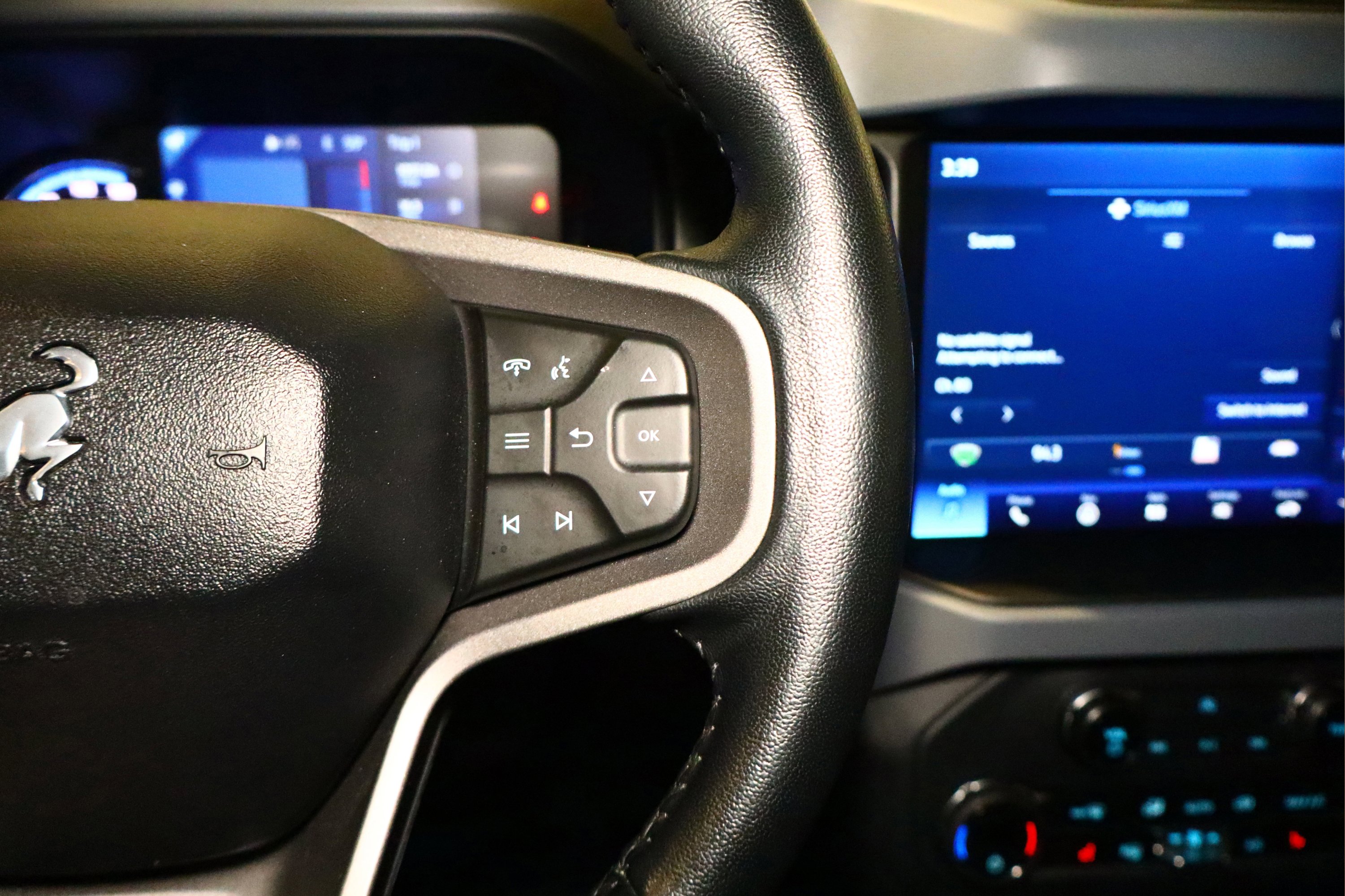 Used 2023 Ford Bronco Everglades image 13