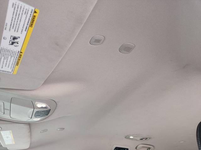 Used 2024 Chrysler Pacifica Touring-L image 24