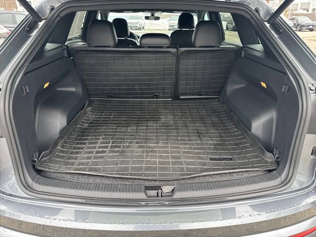 Certified 2021 Volkswagen Atlas Cross Sport SE image 30