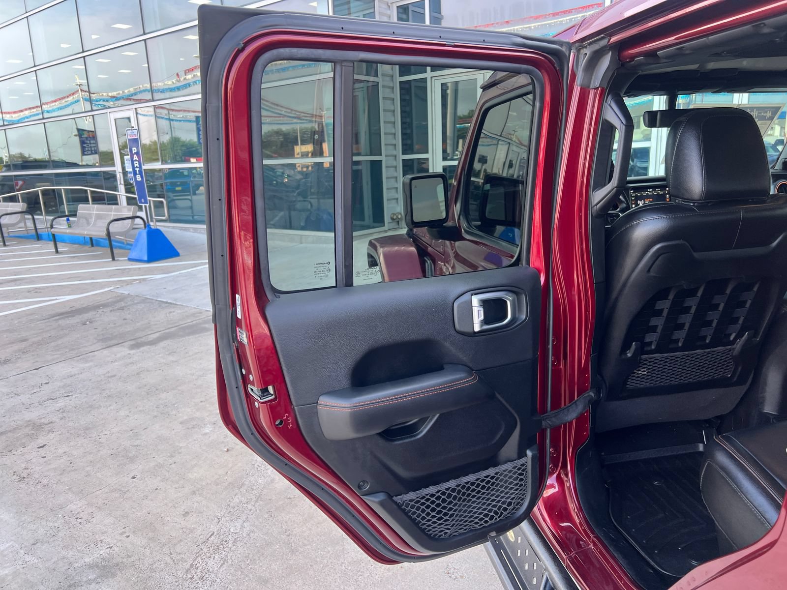 Used 2021 Jeep Gladiator Mojave AWD/4WD image 10
