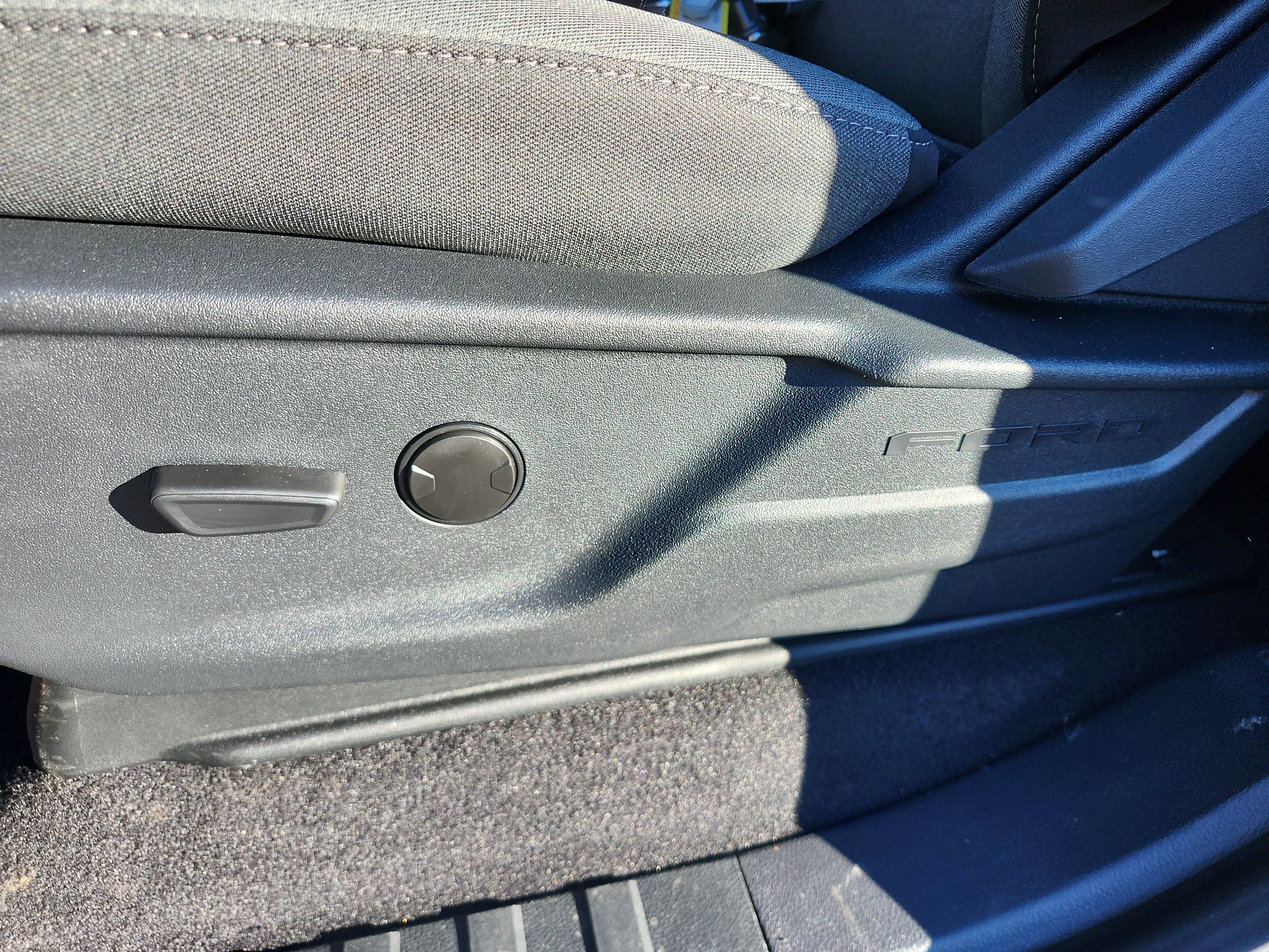 New 2025 Ford F150 Lightning XLT image 13