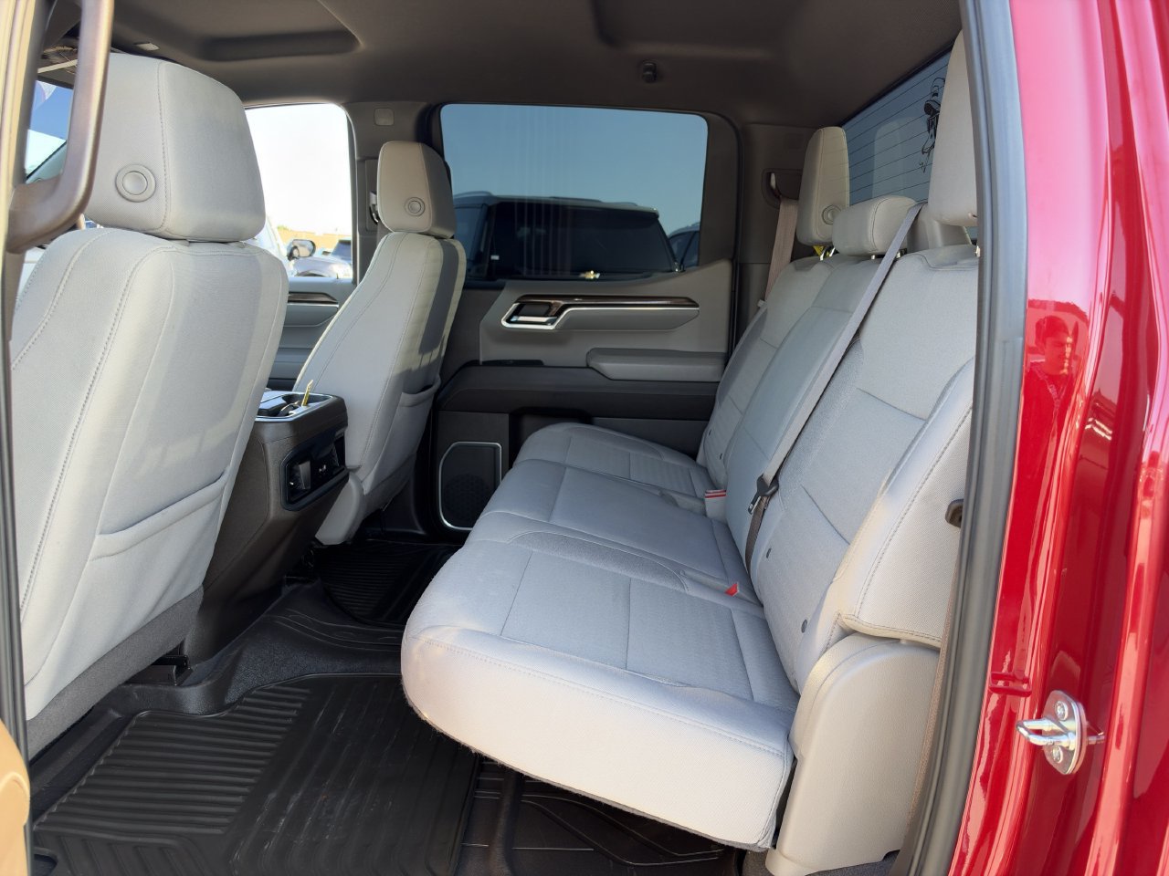 Used 2023 Chevrolet Silverado 1500 RST w/ Z71 Off-Road Package AWD/4WD image 26