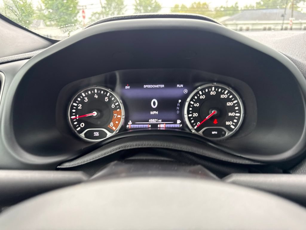 Used 2020 Jeep Renegade Altitude AWD/4WD image 17