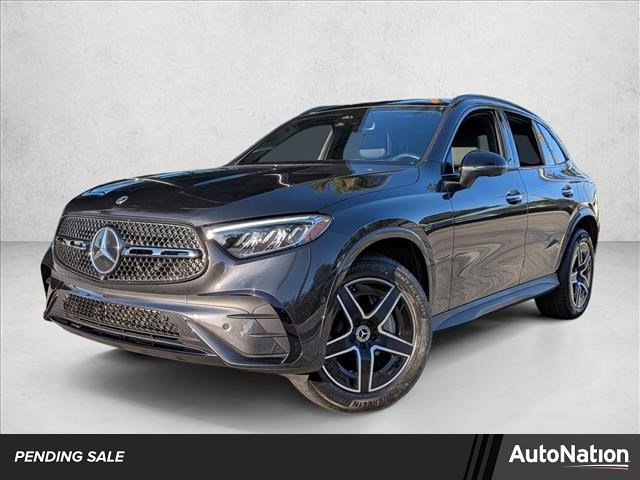 Used 2025 Mercedes-Benz GLC 300 4MATIC image 1