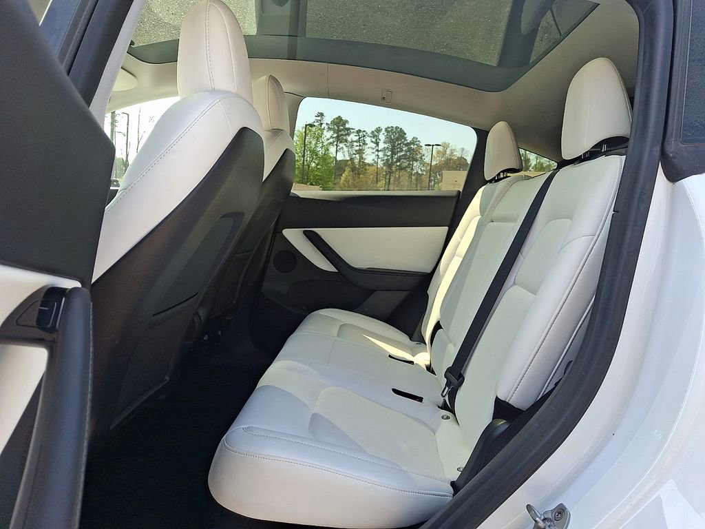 Used 2020 Tesla Model Y Long Range image 10