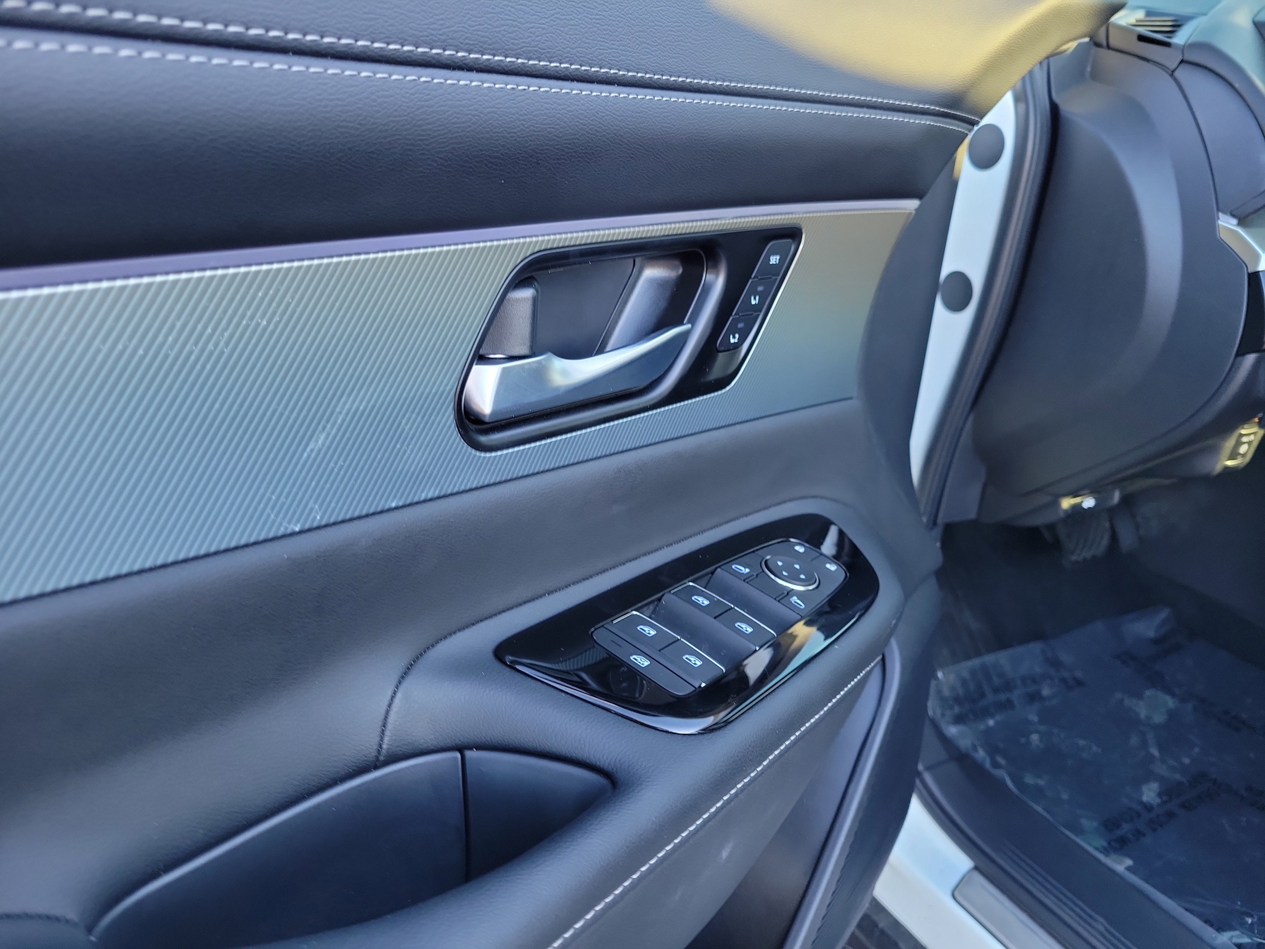 Certified 2025 Nissan Murano SL AWD/4WD image 18