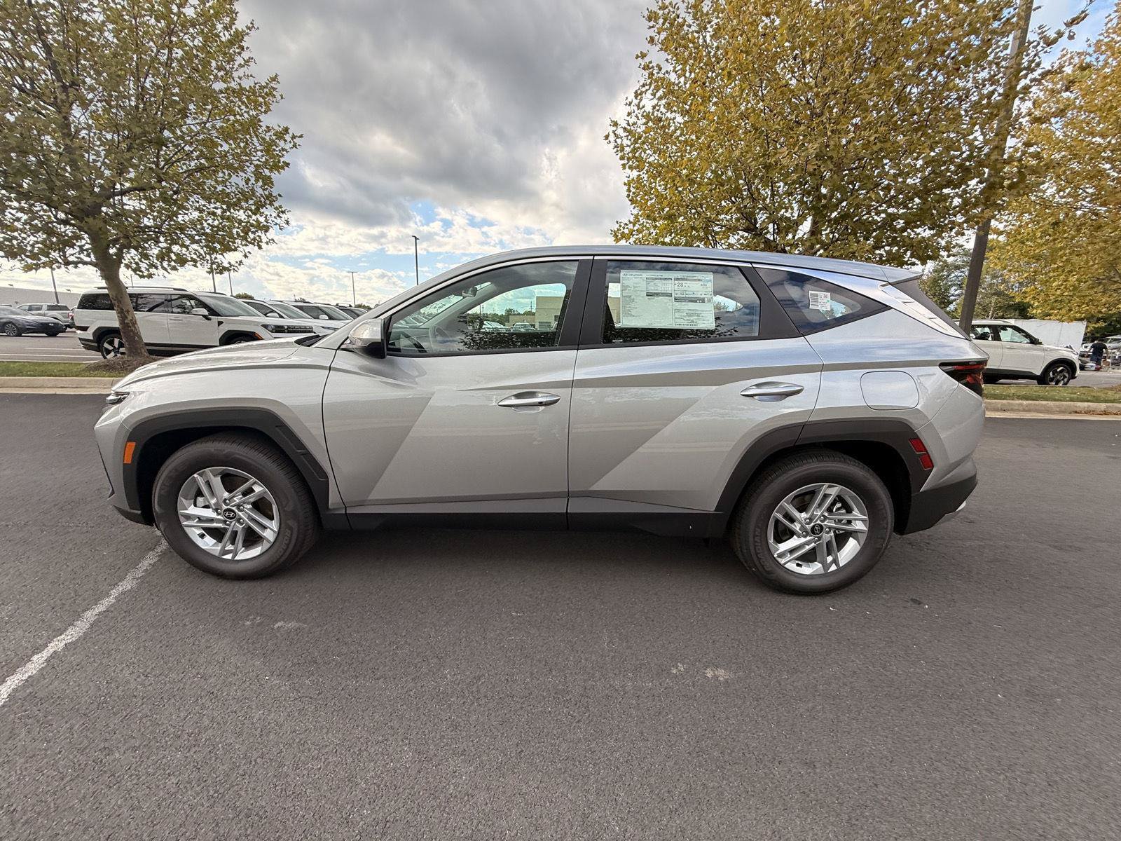 New 2026 Hyundai Tucson SE FWD image 8