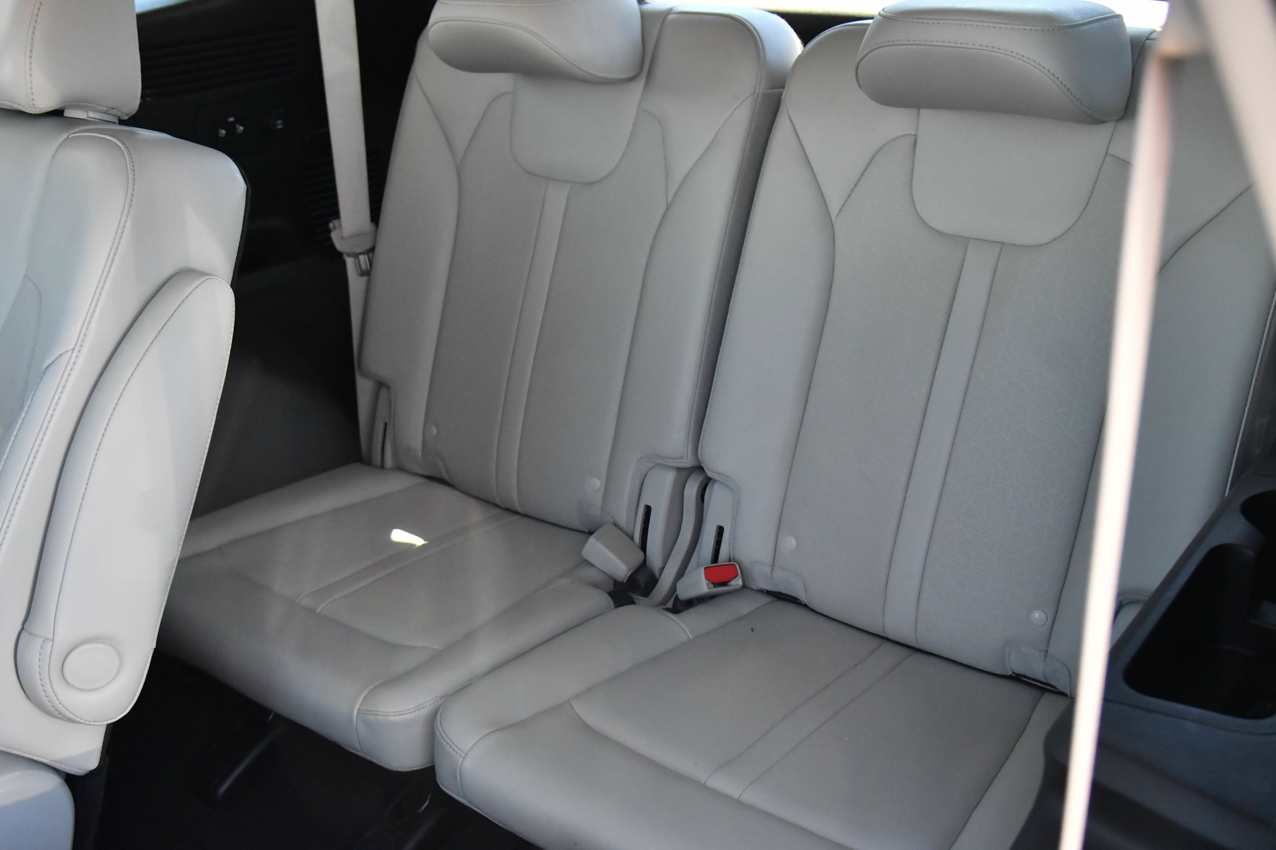 Used 2023 Kia Sorento EX FWD image 40