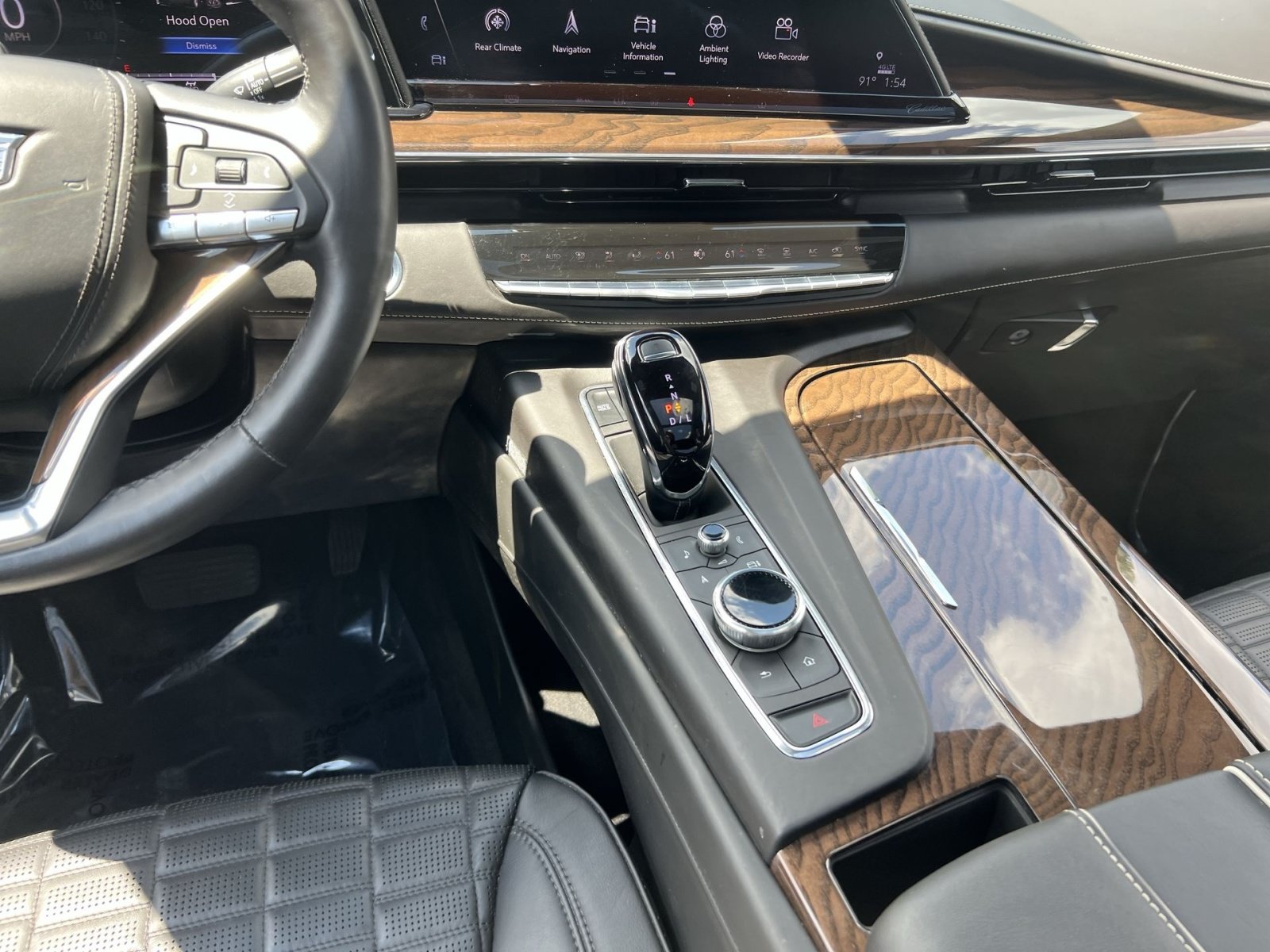 Used 2023 Cadillac Escalade Sport Platinum w/ Heavy-Duty Trailer Package AWD/4WD image 22