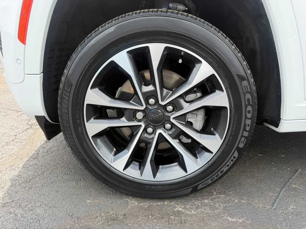 Used 2021 Jeep Grand Cherokee L Overland w/ Advanced Protech Group III AWD/4WD image 10