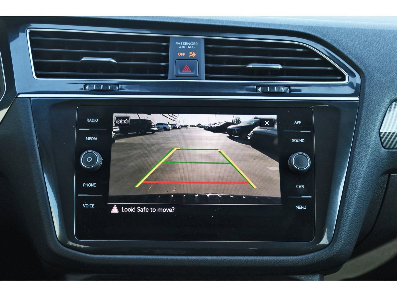 Used 2024 Volkswagen Tiguan SE R-Line w/ MDO Package, Three-Row image 27